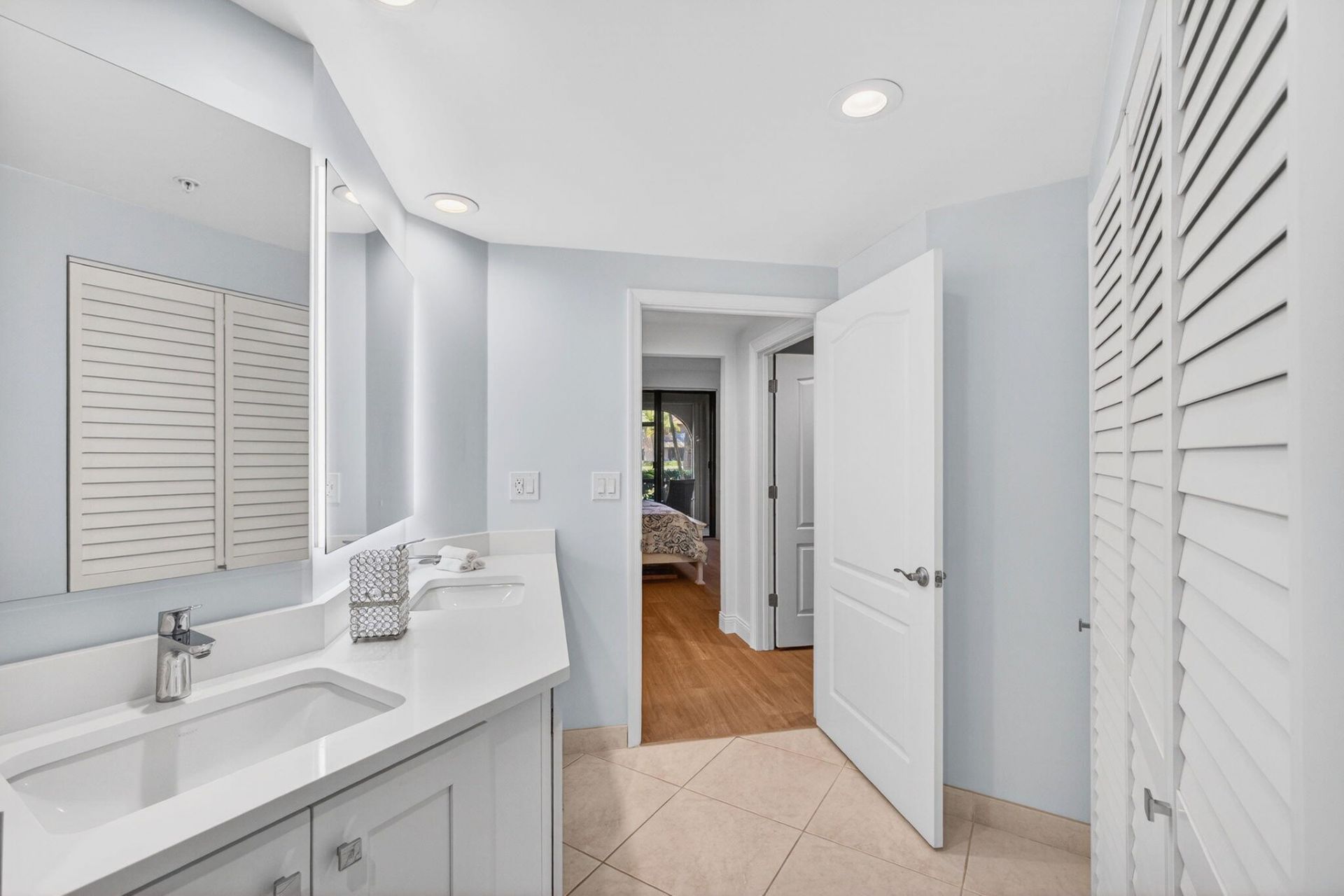 400 Uno Lago Drive, Unit 103, Juno Beach, FL 33408 Photo