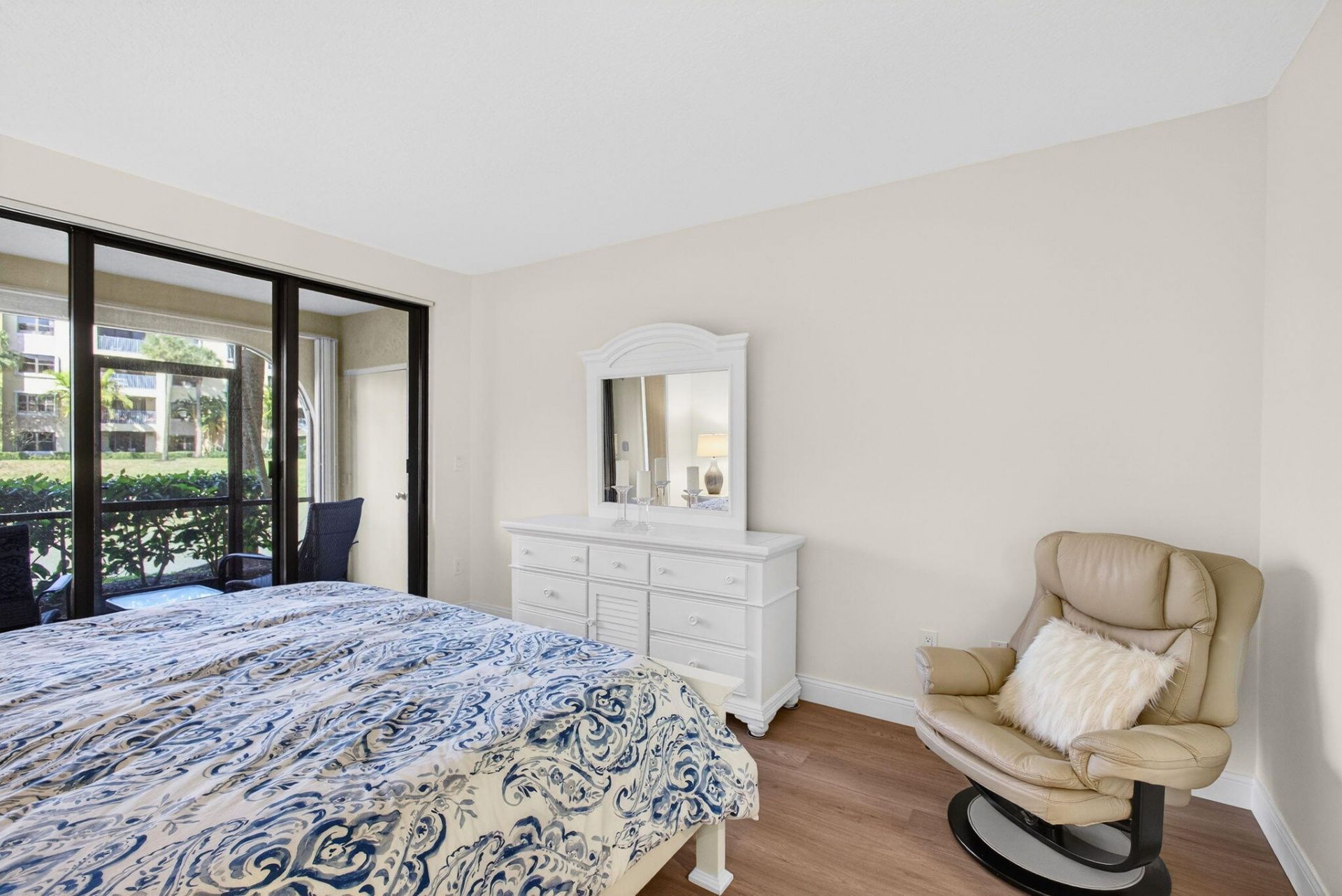 400 Uno Lago Drive, Unit 103, Juno Beach, FL 33408 Photo