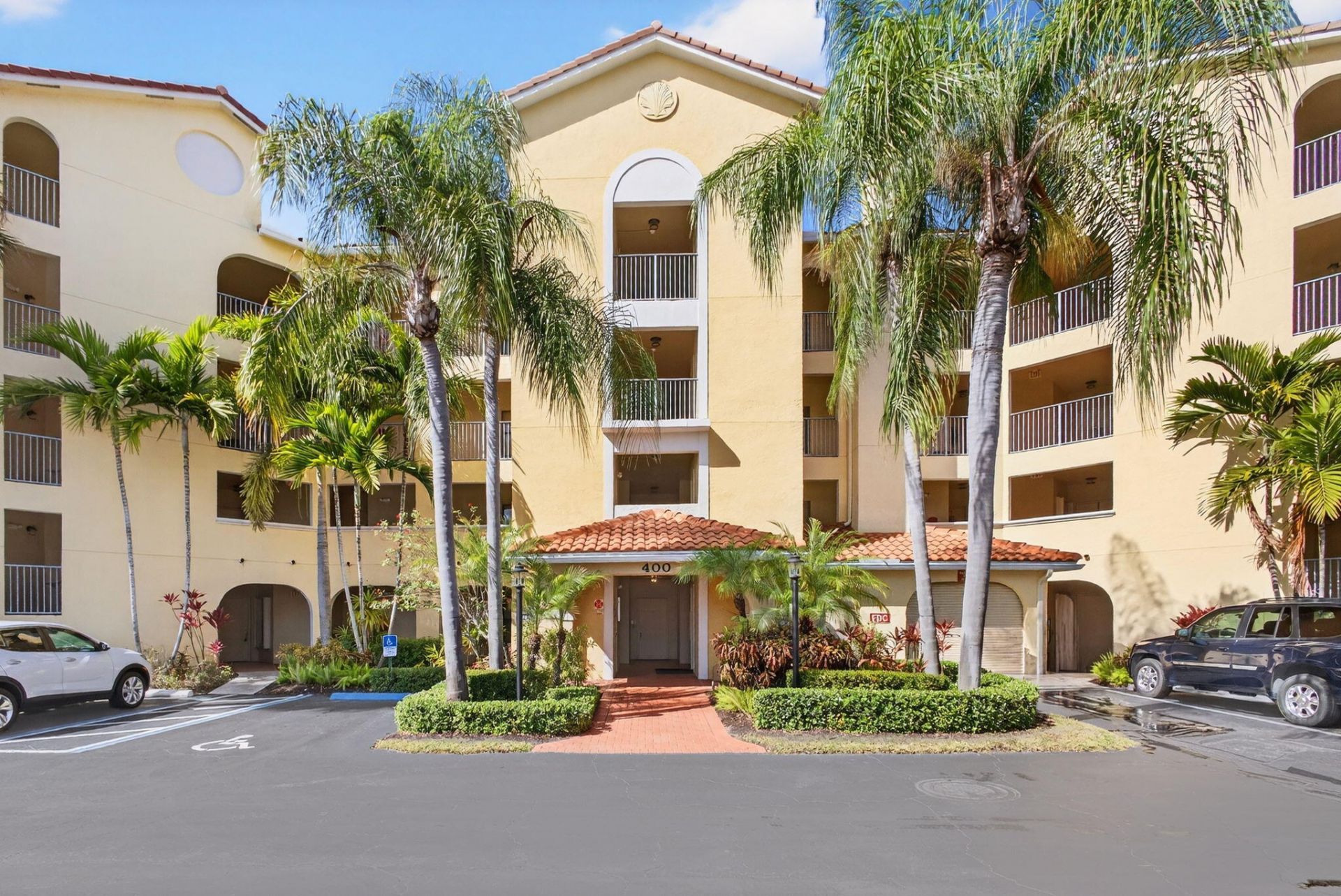 400 Uno Lago Drive, Unit 103, Juno Beach, FL 33408 Photo