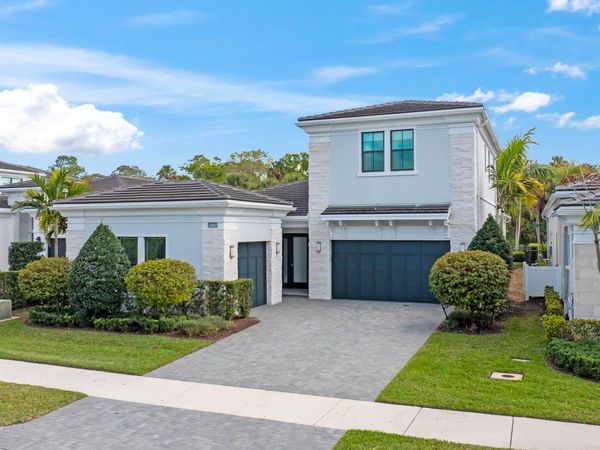 13602 Artisan Circle, Palm Beach Gardens, FL 33418