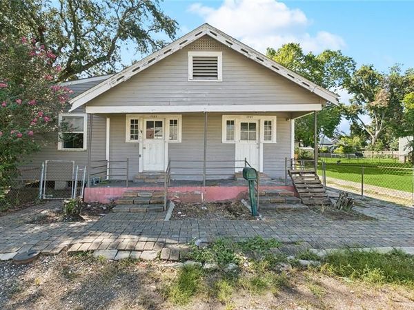 1731 HOLLY GROVE Street , New Orleans, LA 70118