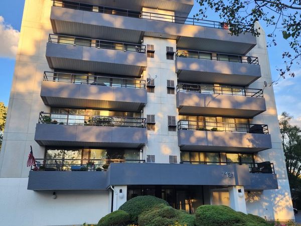 7131 N Caldwell Avenue , Unit 4S, Chicago, IL 60646