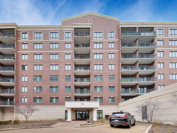770 Pearson Street , Unit 808, Des Plaines, IL 60016