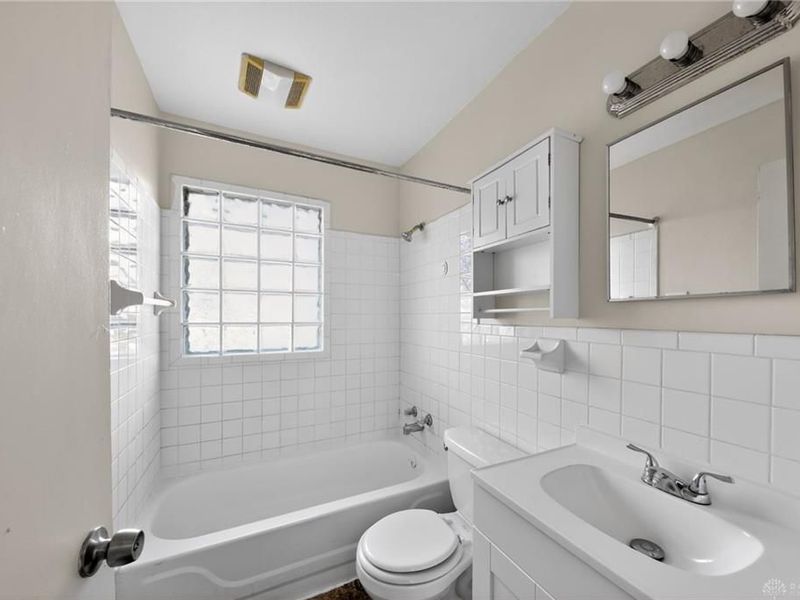 4635 Owens Drive, Dayton, OH 45406 Photo 21