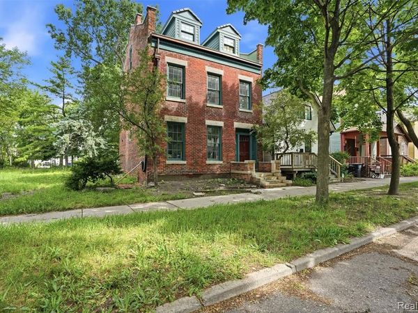 1356 Labrosse Street, Detroit, MI 48226