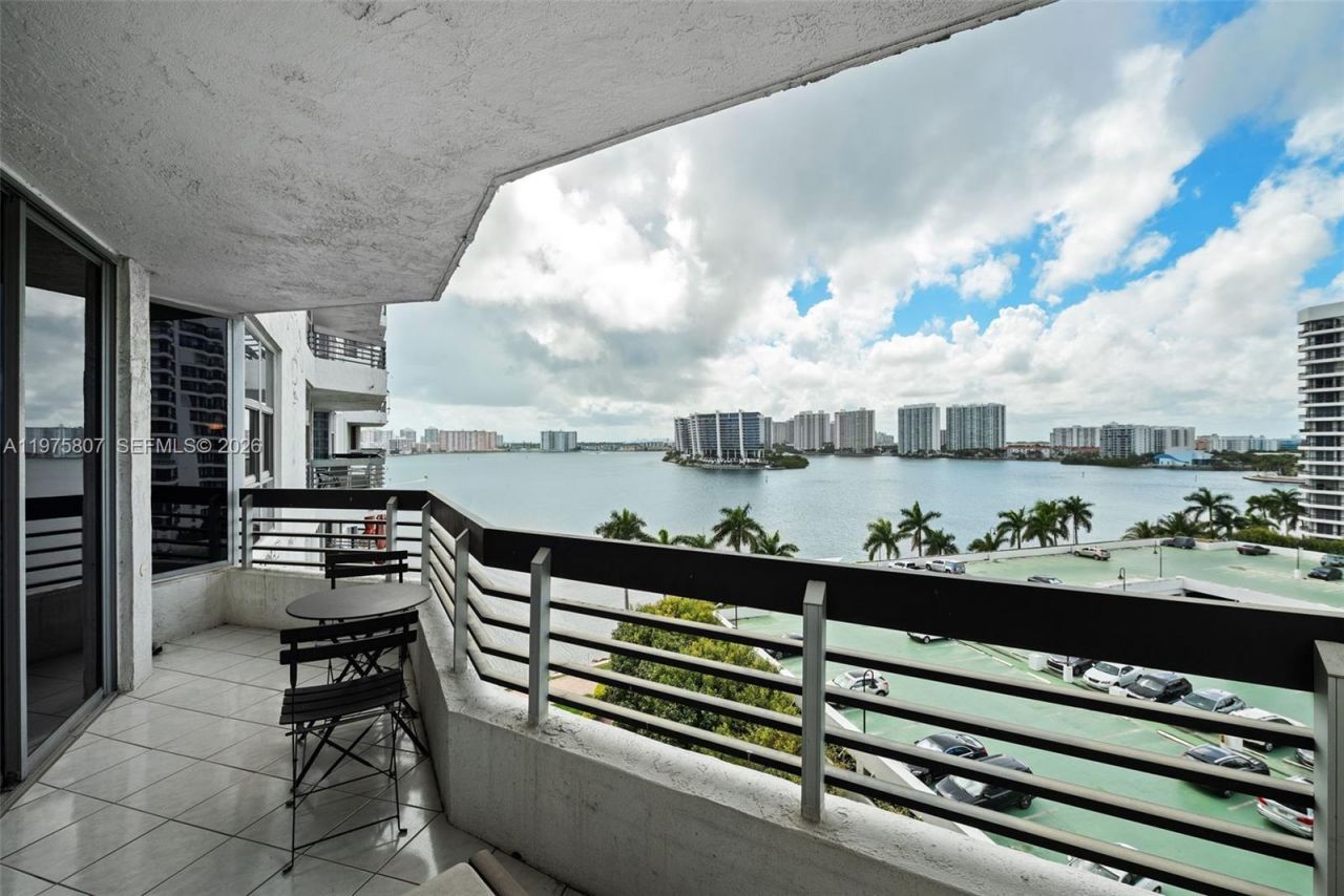 19101 NE 36th Ct , Unit 1003, Aventura, FL 33180 Photo