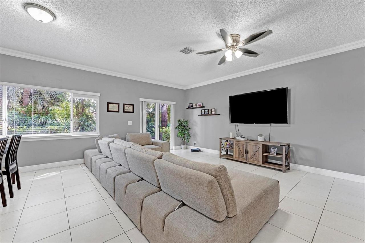 772 NW 132nd Ave, Plantation, FL 33325 Photo