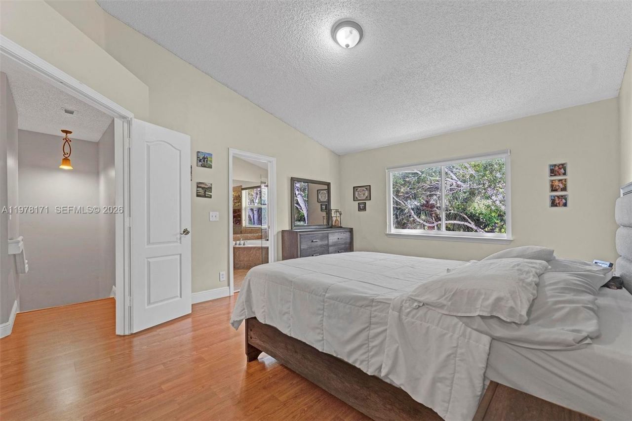 772 NW 132nd Ave, Plantation, FL 33325 Photo