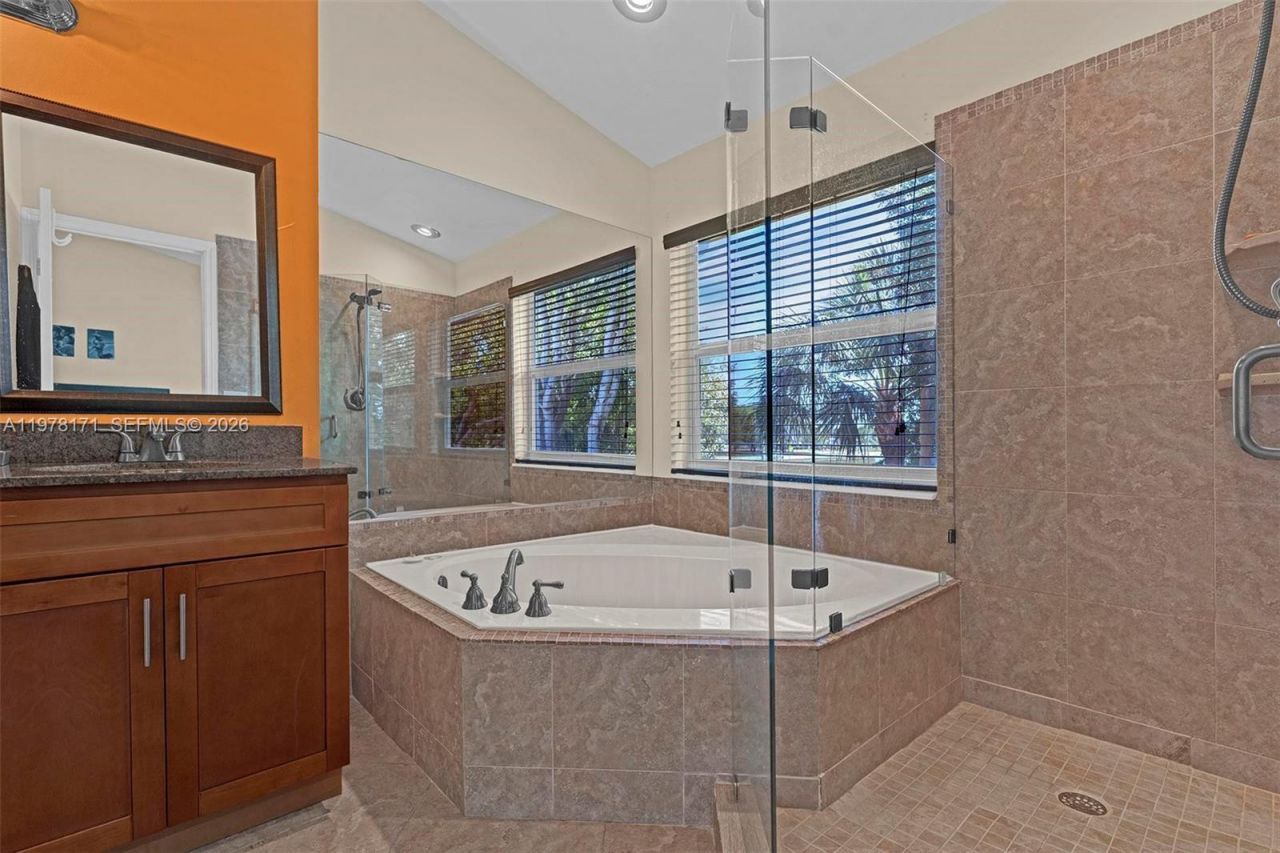 772 NW 132nd Ave, Plantation, FL 33325 Photo