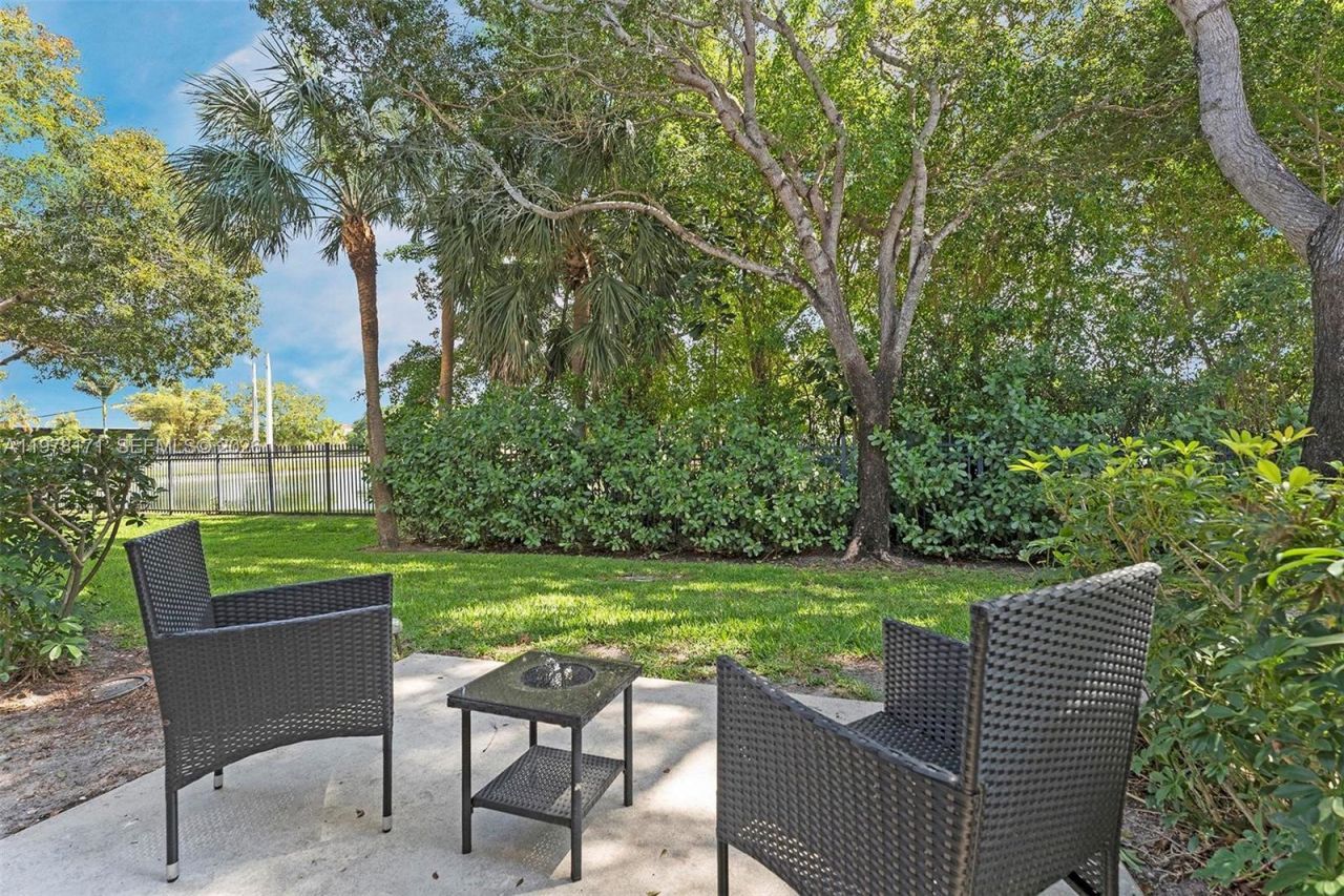 772 NW 132nd Ave, Plantation, FL 33325 Photo