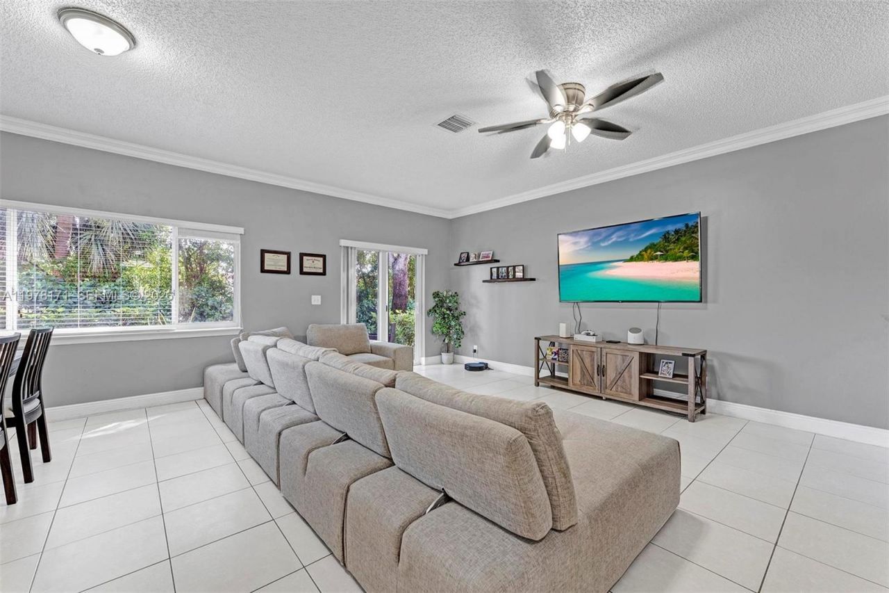 772 NW 132nd Ave, Plantation, FL 33325 Photo