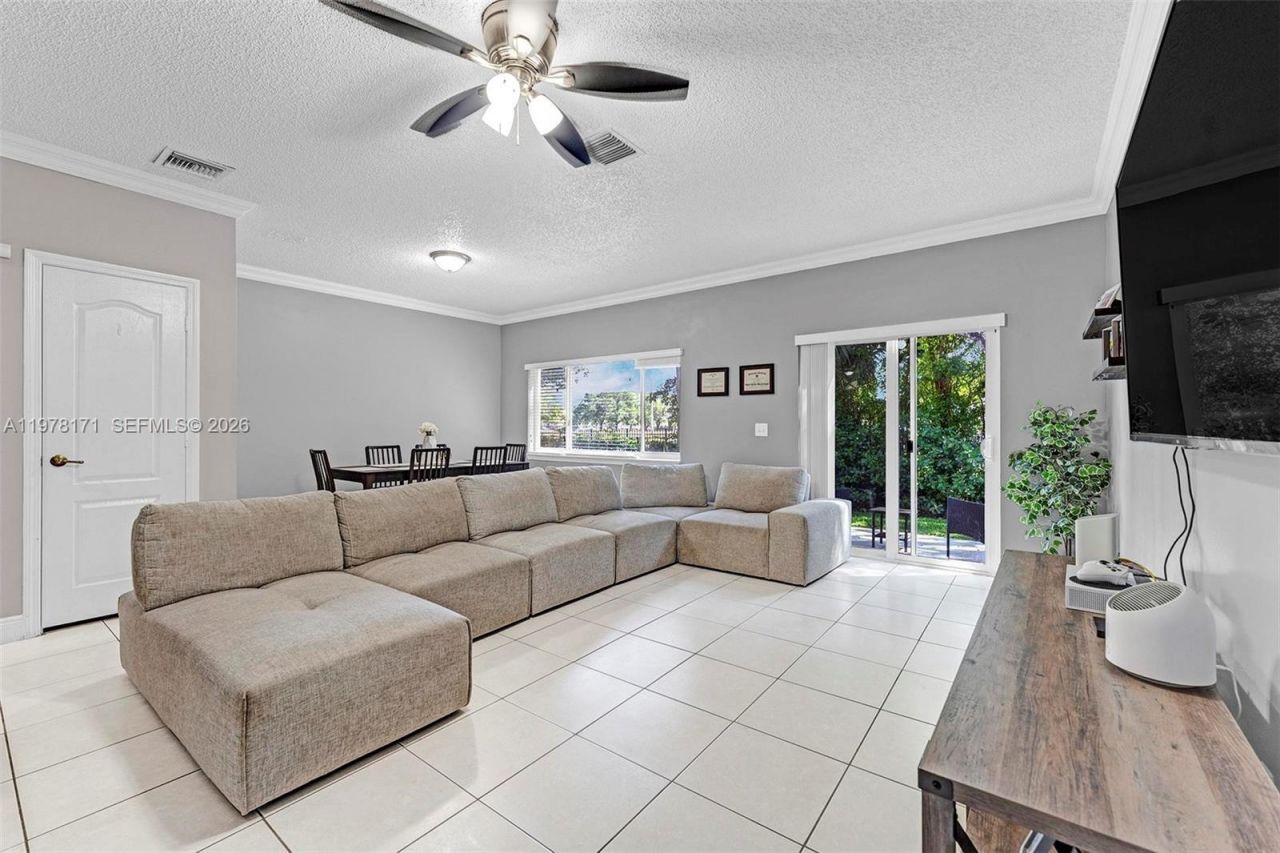 772 NW 132nd Ave, Plantation, FL 33325 Photo