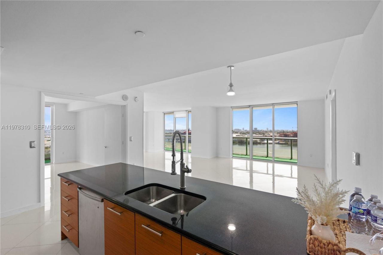 50 Biscayne Blvd , Unit 1902, Miami, FL 33132 Photo