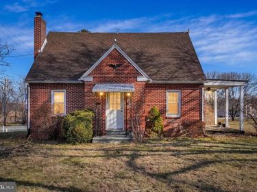 1527 MAIN STREET, NEW PARK, PA 17352