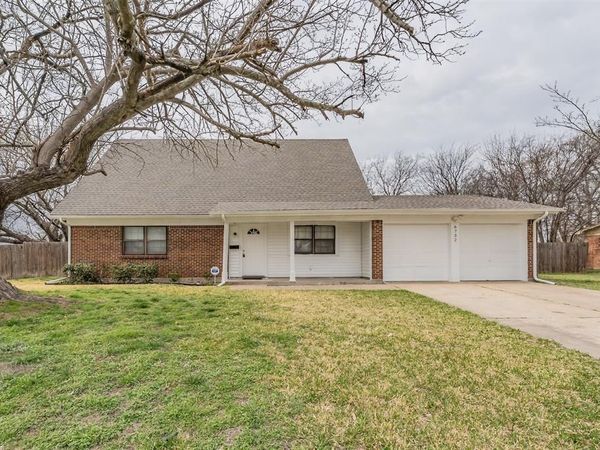 6732 Plantation Road, Forest Hill, TX 76140