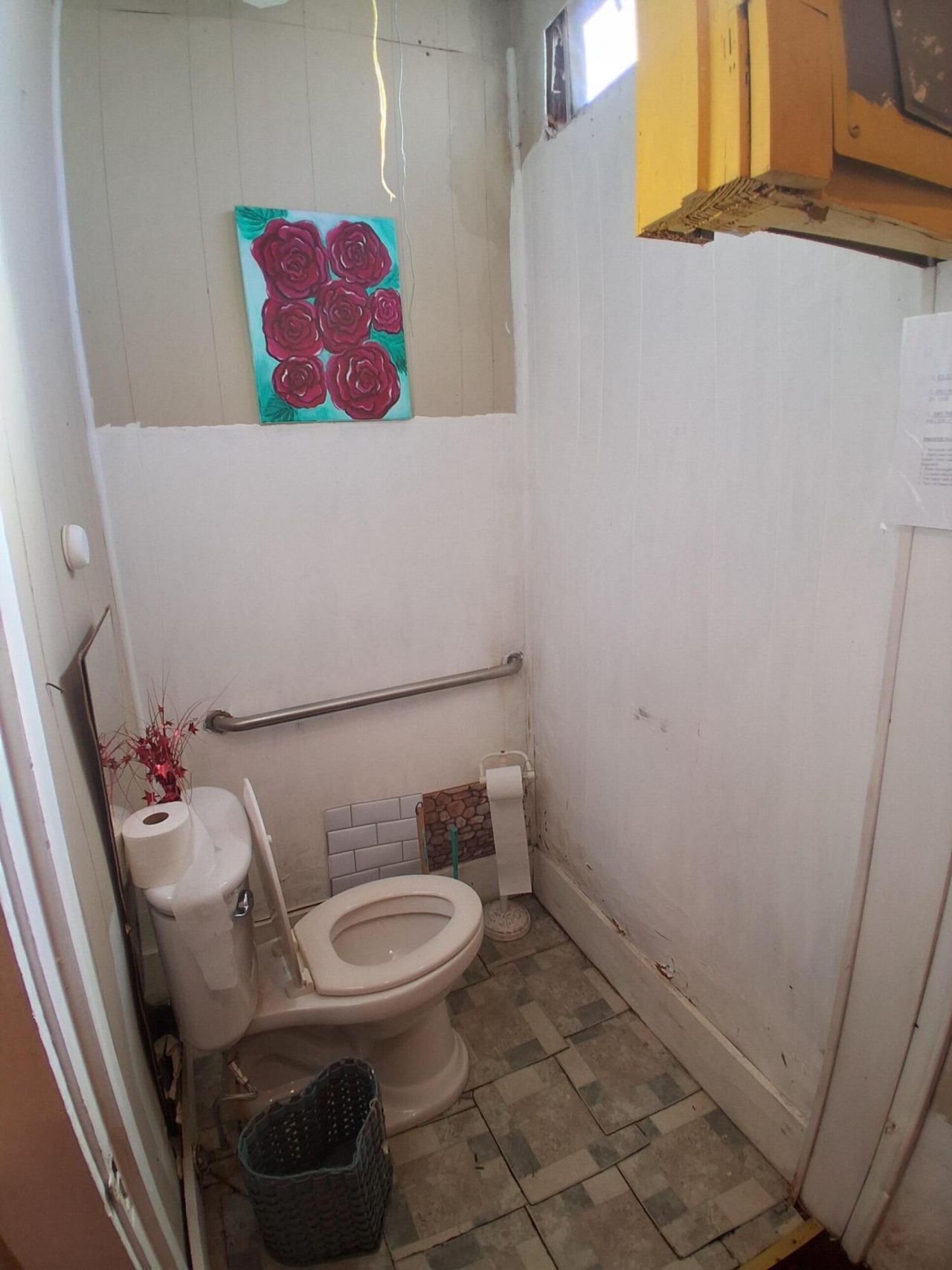 1325-1311 Windsor Photo 6