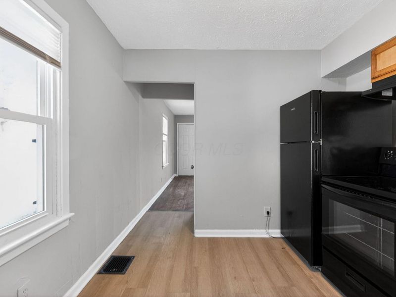 3081 Grasmere Avenue , Columbus, OH 43224 Photo 13