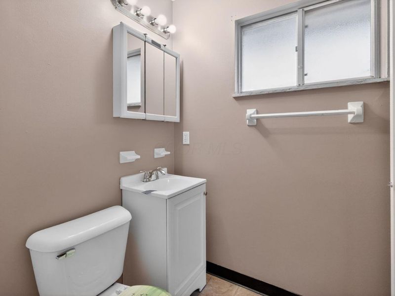 672 Liberty Lane , Westerville, OH 43081 Photo 19