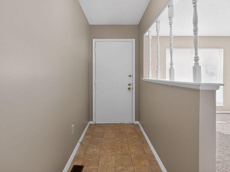 672 Liberty Lane , Westerville, OH 43081 Photo 2