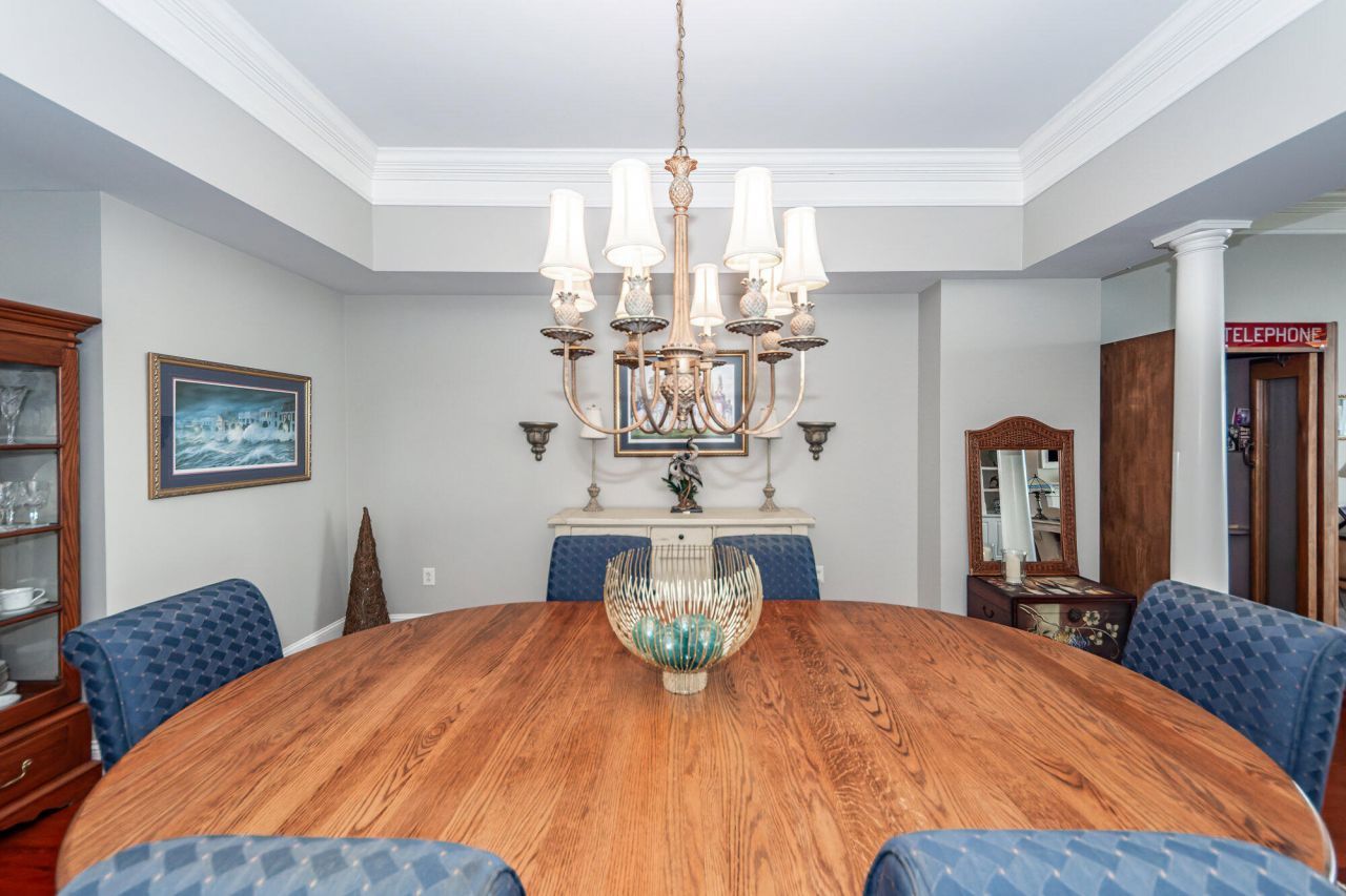 283 S Plaza Court Photo 13