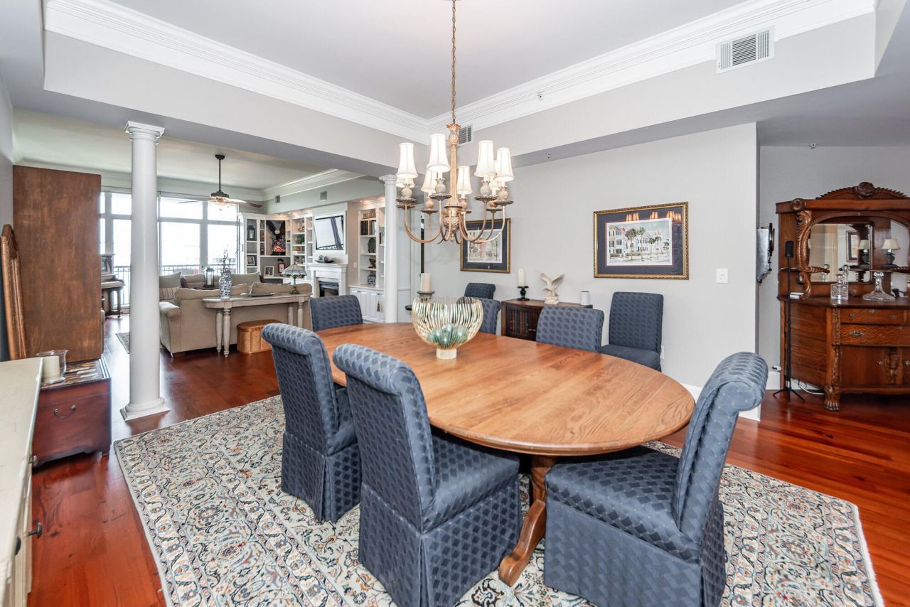 283 S Plaza Court Photo 16