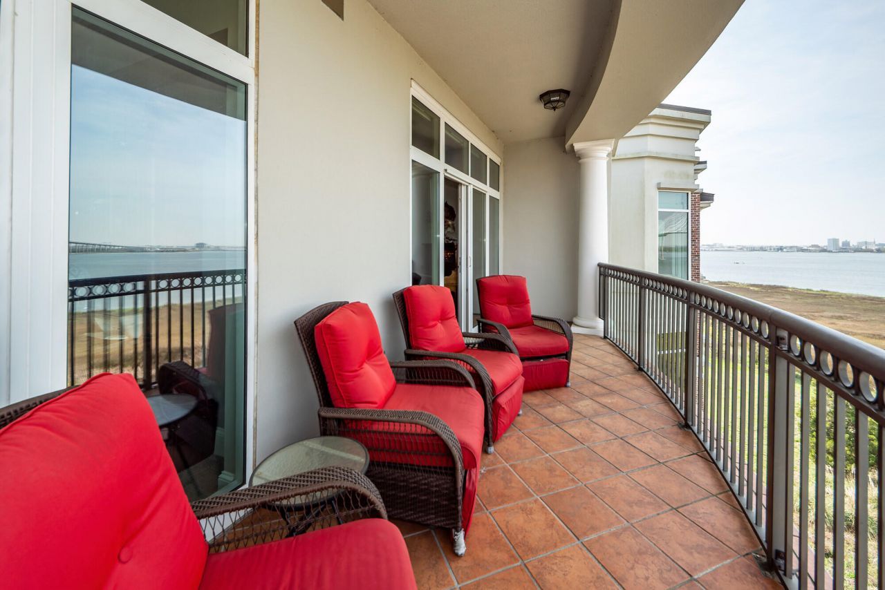 283 S Plaza Court Photo 24