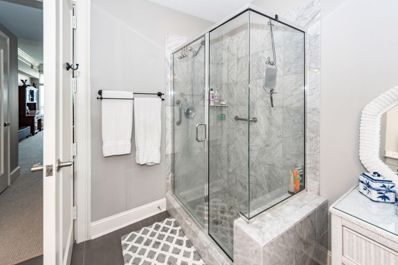 283 S Plaza Court Photo 27