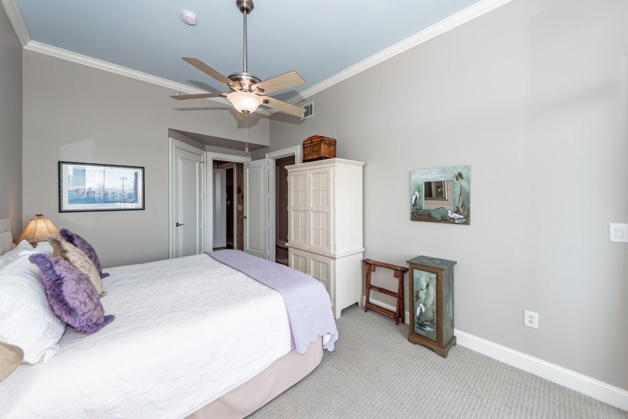 283 S Plaza Court Photo 42