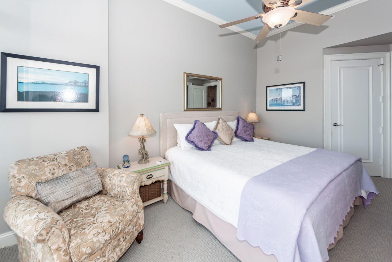 283 S Plaza Court Photo 43