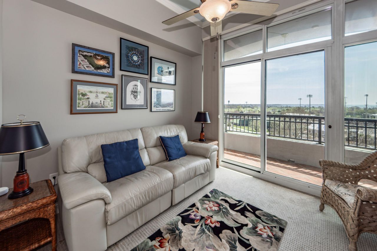 283 S Plaza Court Photo 46