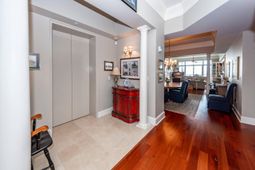 283 S Plaza Court photo 4