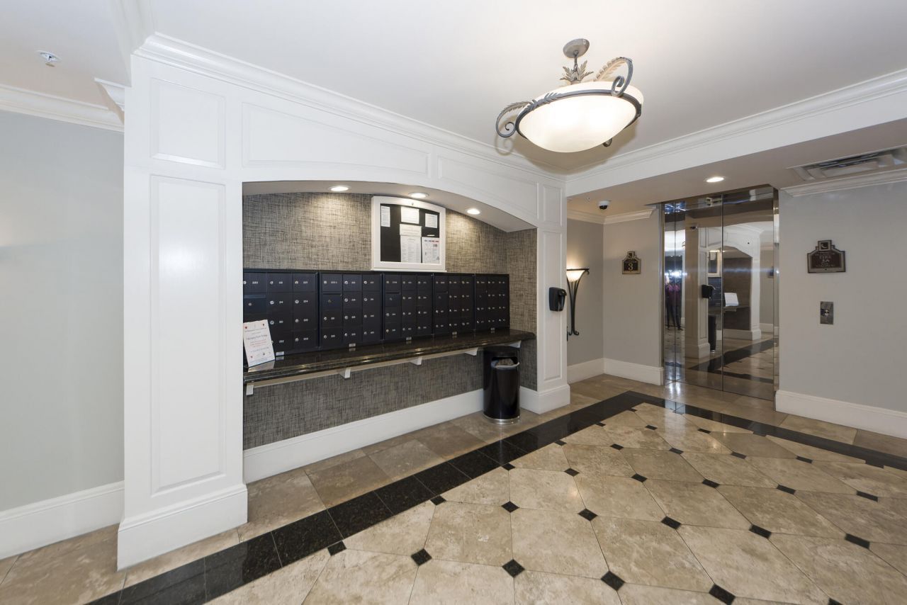 283 S Plaza Court Photo 53