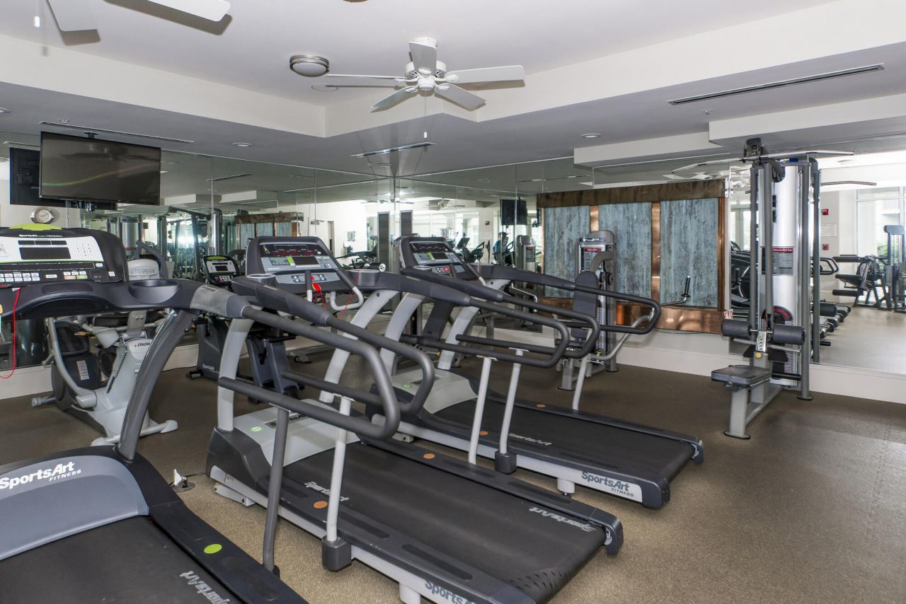 283 S Plaza Court Photo 73