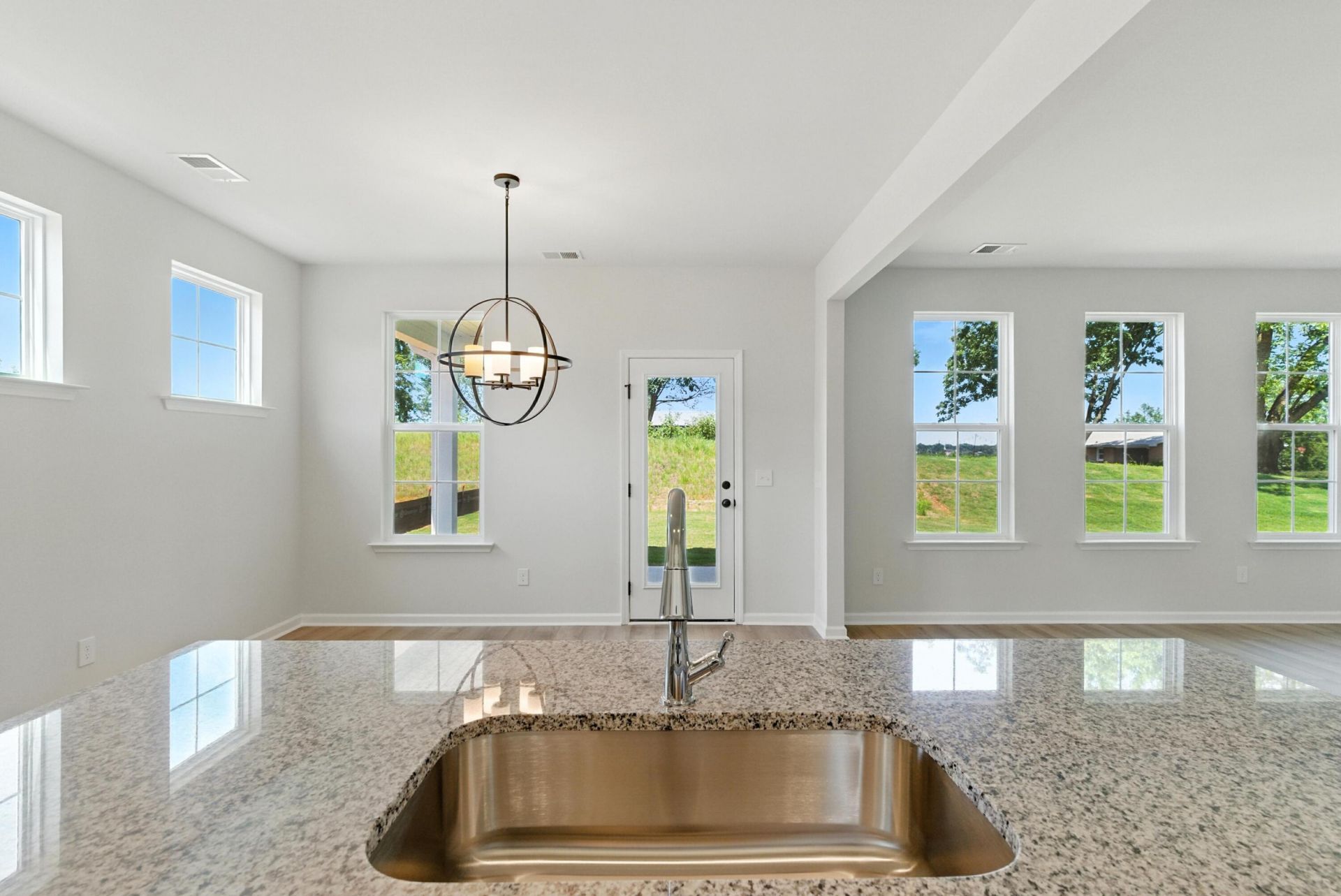 73 Crosswick Street Photo 15