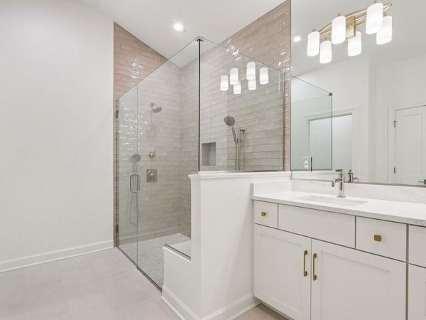 0S360 Kellar Square , Geneva, IL 60134