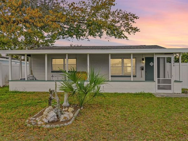 7804 N CHURCH AVENUE , TAMPA, FL 33614