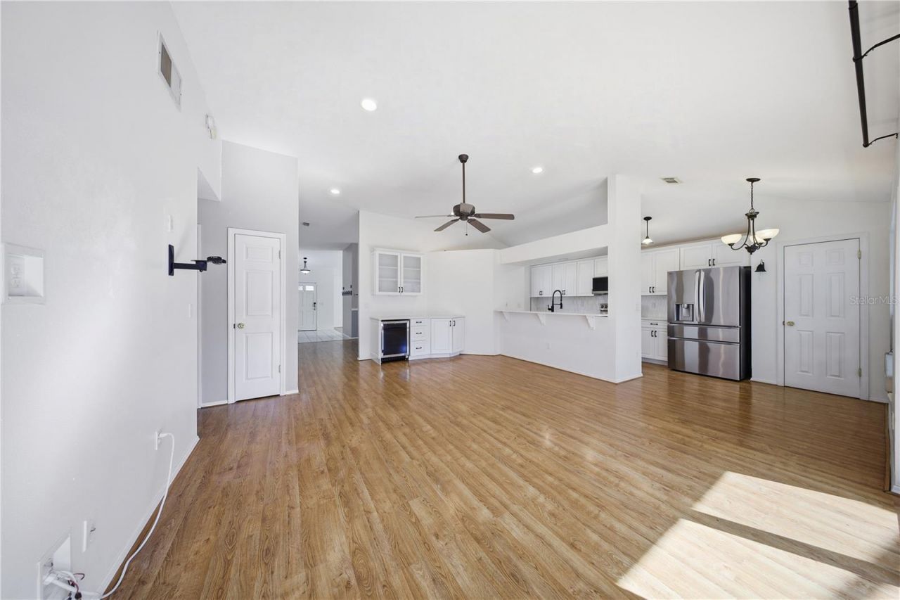 563 W Springtree Way , Lake Mary, FL 32746 Photo