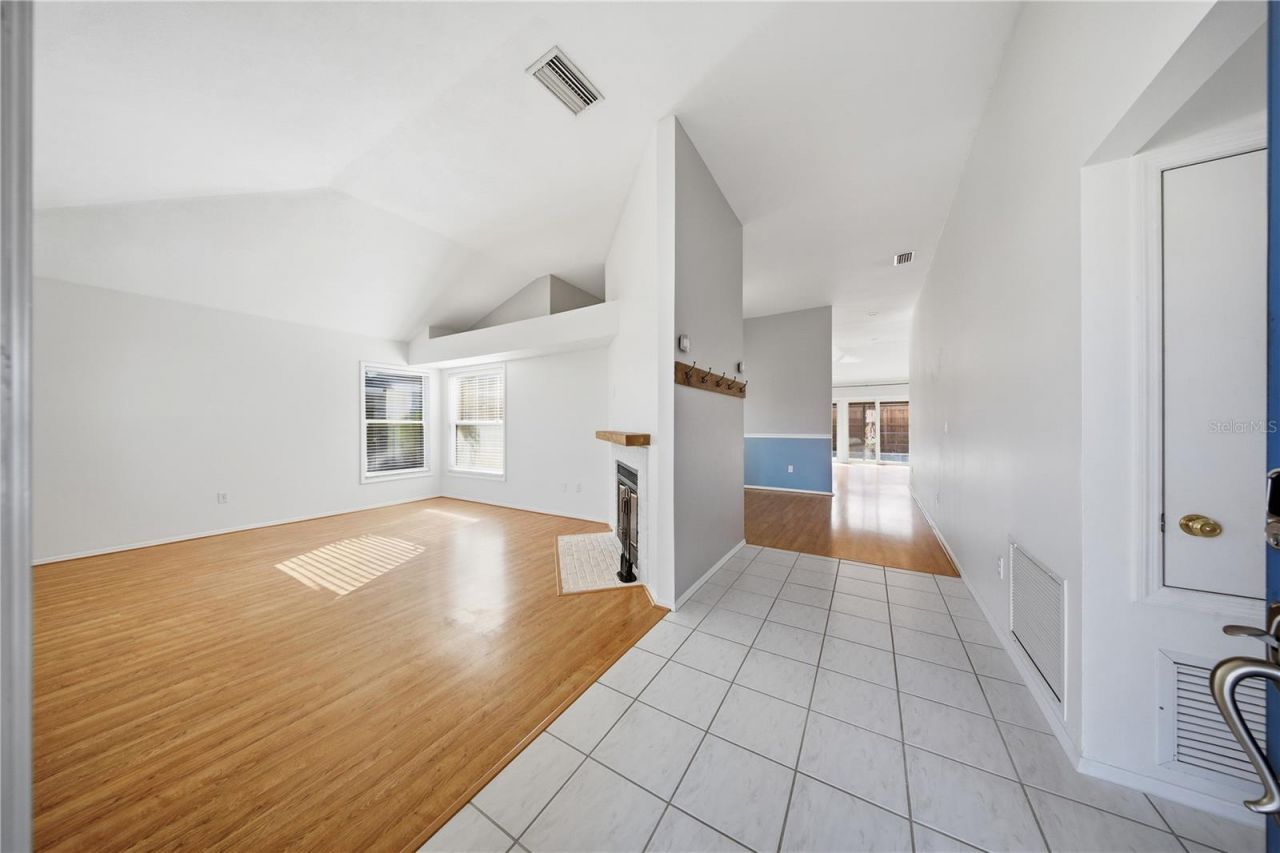 563 W Springtree Way , Lake Mary, FL 32746 Photo