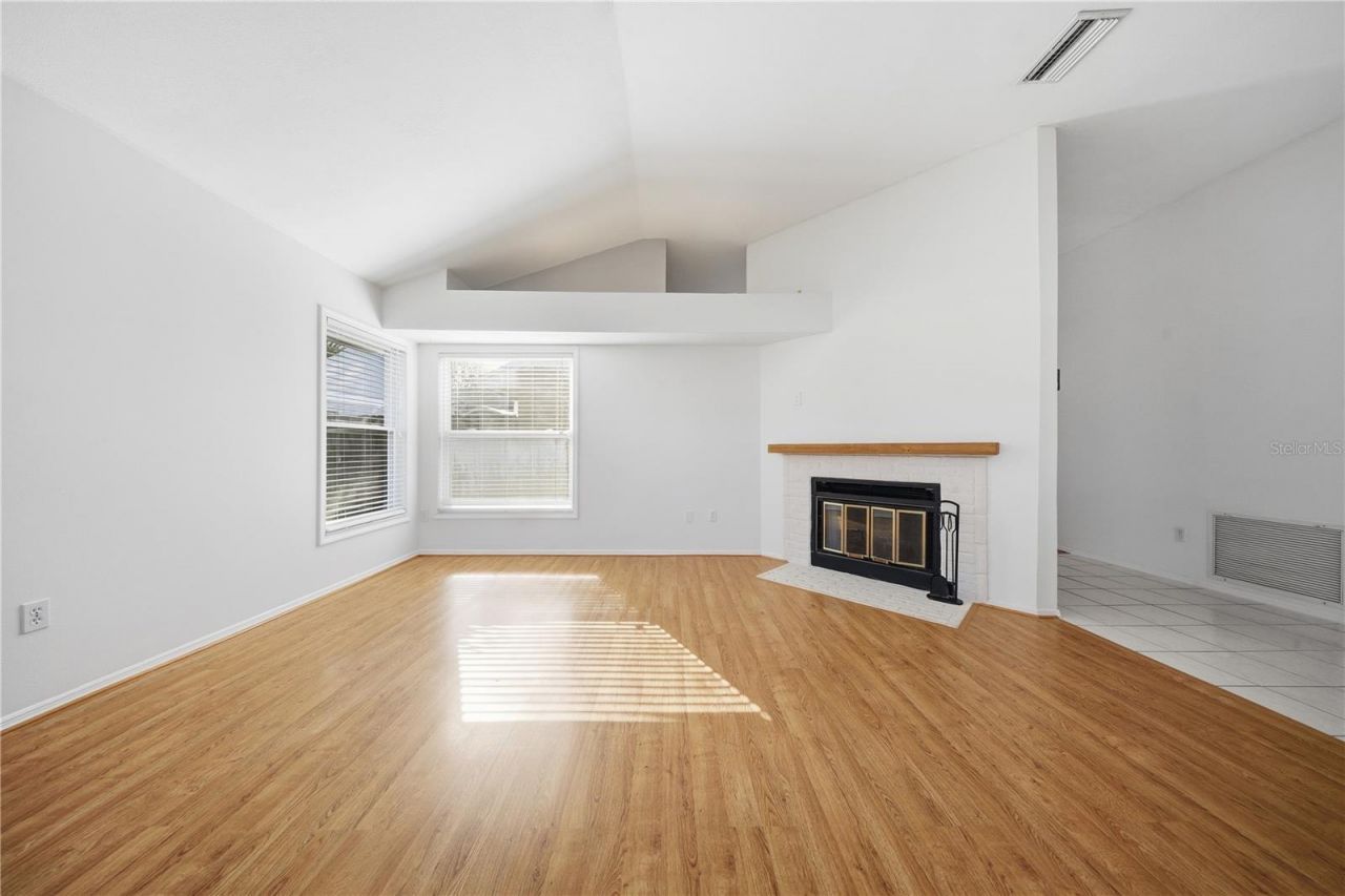 563 W Springtree Way , Lake Mary, FL 32746 Photo