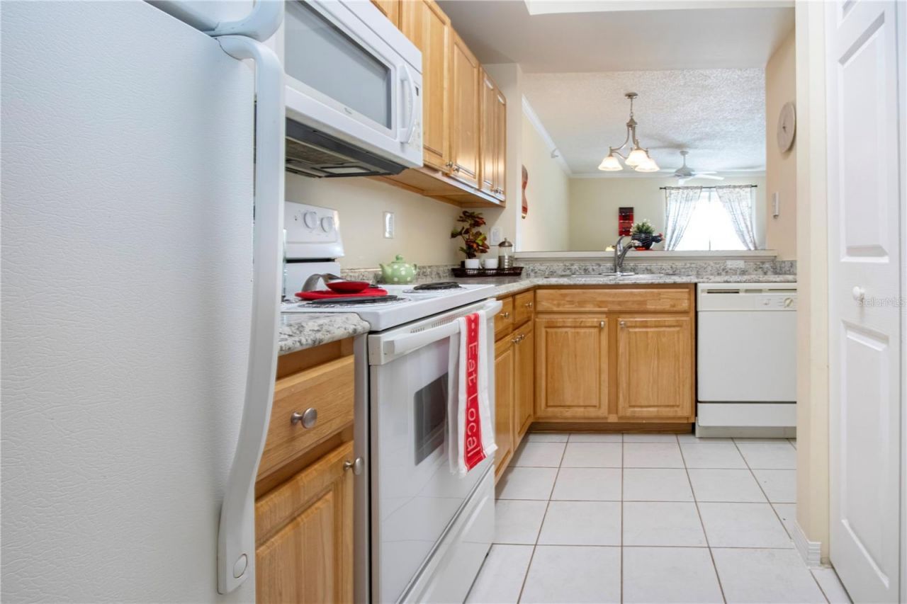 5711 Bentgrass Drive, Unit 19-202, Sarasota, FL 34235 Photo
