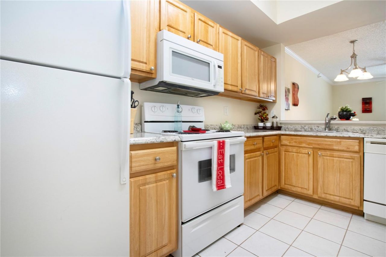 5711 Bentgrass Drive, Unit 19-202, Sarasota, FL 34235 Photo