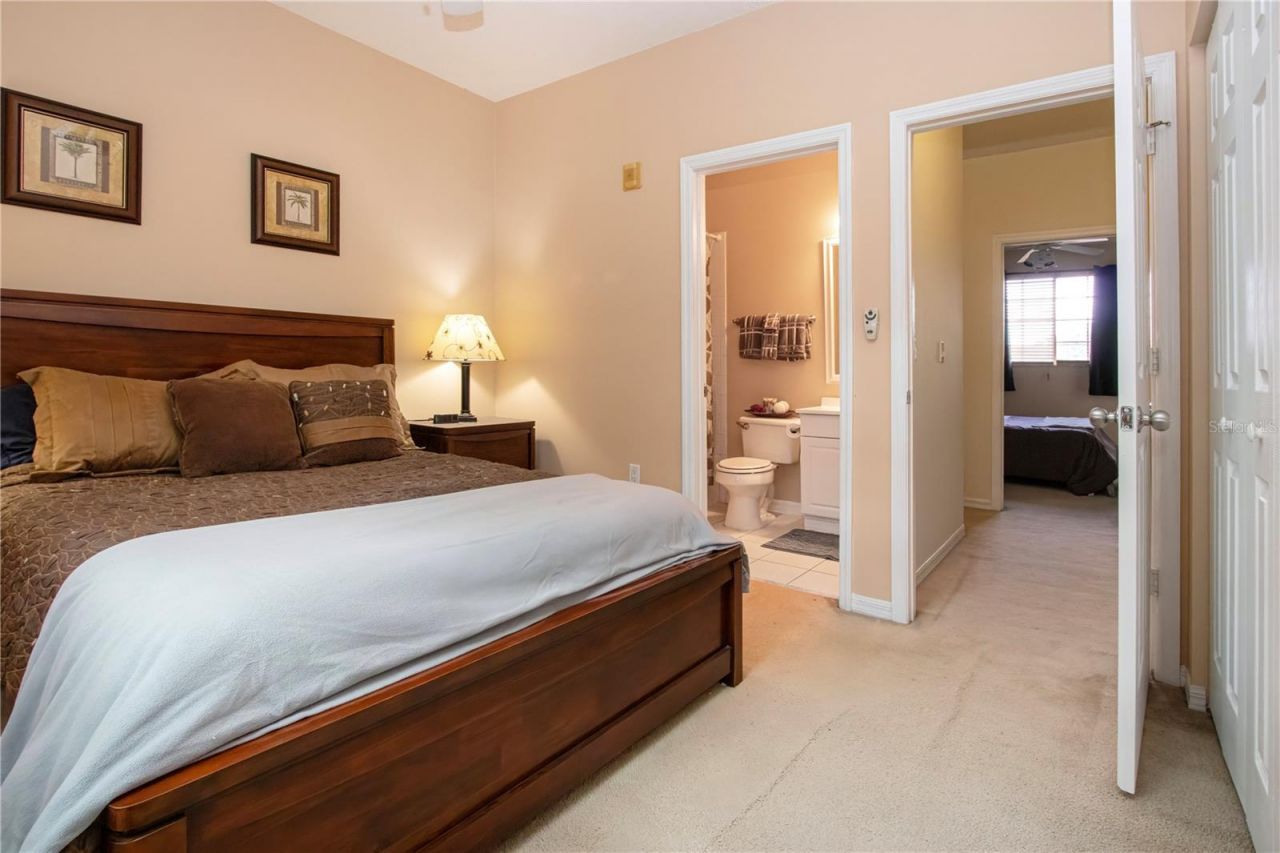 5711 Bentgrass Drive, Unit 19-202, Sarasota, FL 34235 Photo