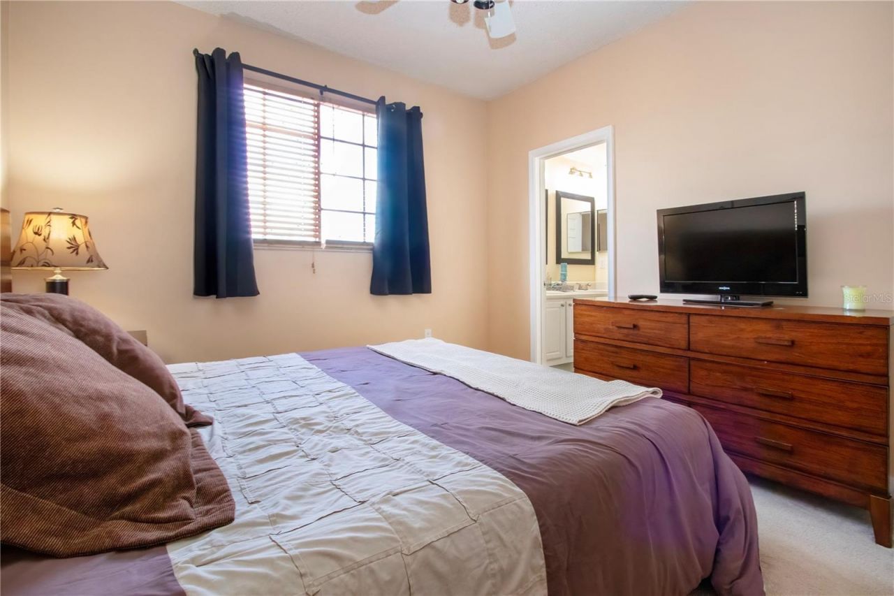 5711 Bentgrass Drive, Unit 19-202, Sarasota, FL 34235 Photo