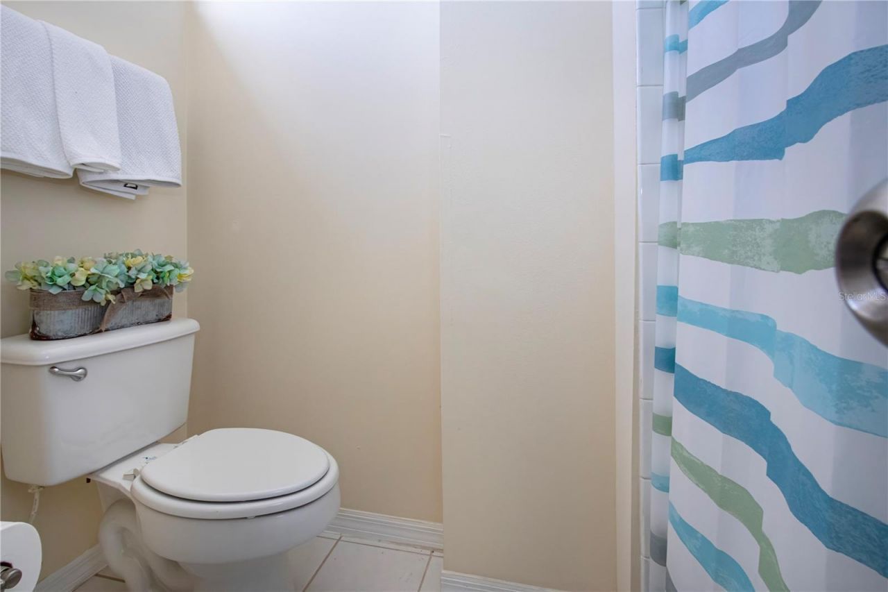 5711 Bentgrass Drive, Unit 19-202, Sarasota, FL 34235 Photo