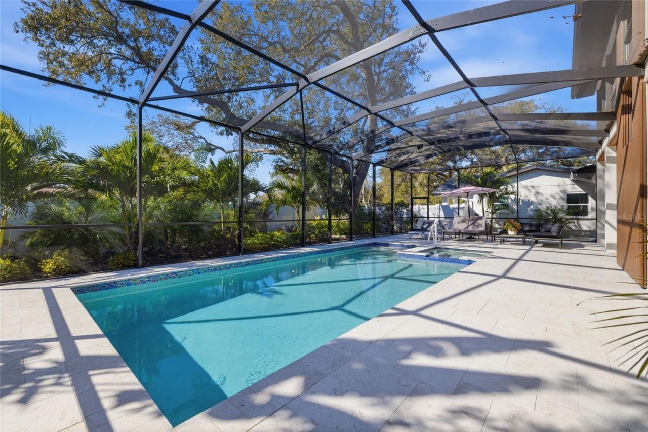 639 43rd Avenue N, Saint Petersburg, FL 33703 Photo