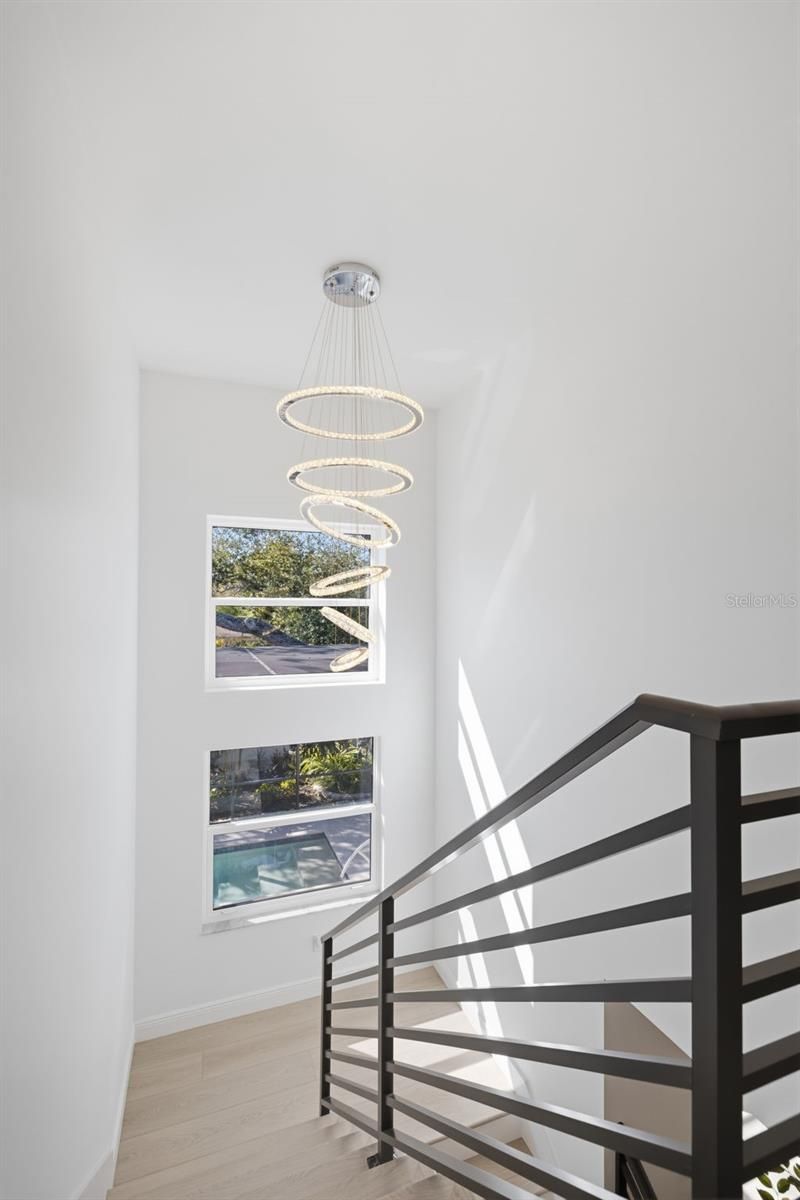 639 43rd Avenue N, Saint Petersburg, FL 33703 Photo