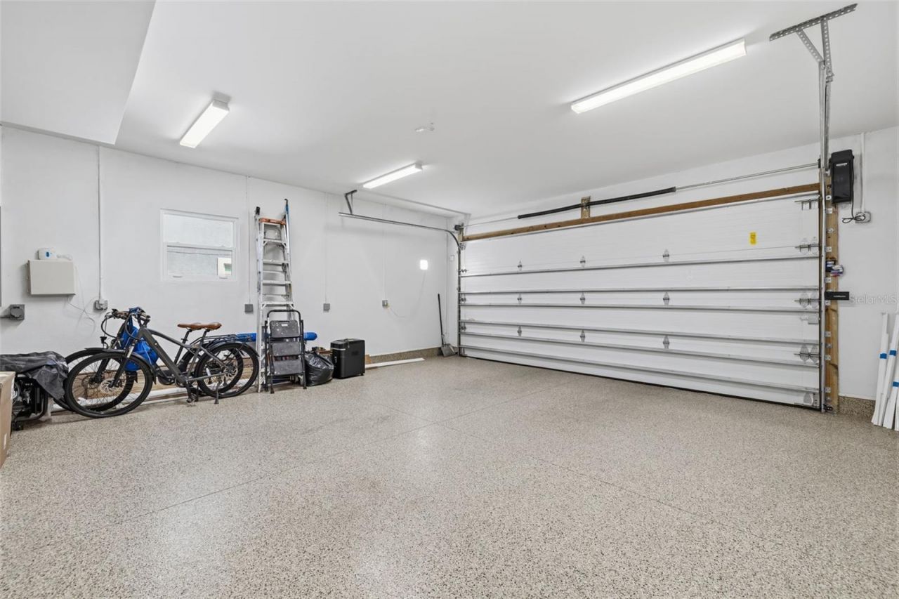 639 43rd Avenue N, Saint Petersburg, FL 33703 Photo