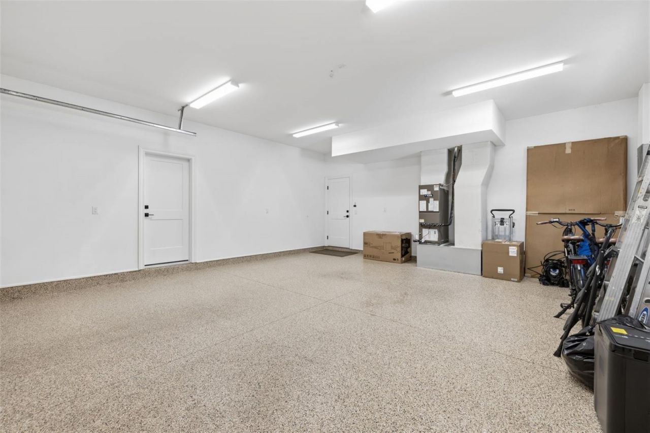 639 43rd Avenue N, Saint Petersburg, FL 33703 Photo