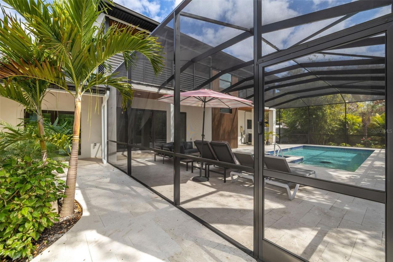 639 43rd Avenue N, Saint Petersburg, FL 33703 Photo