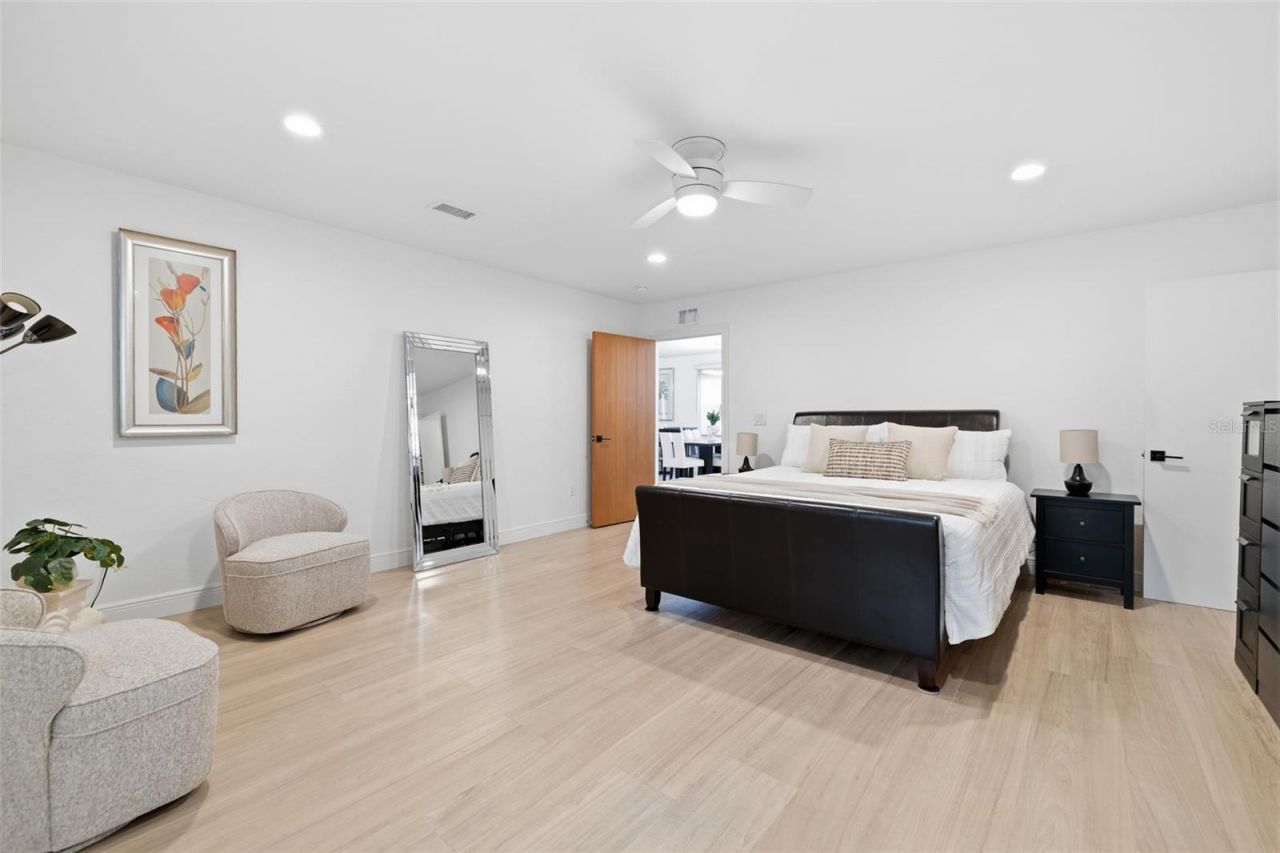 639 43rd Avenue N, Saint Petersburg, FL 33703 Photo